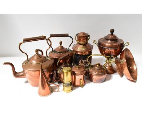 A good quantity of mixed copper and brass to include kettles, two large and two small, ship's lantern, later converted to ele