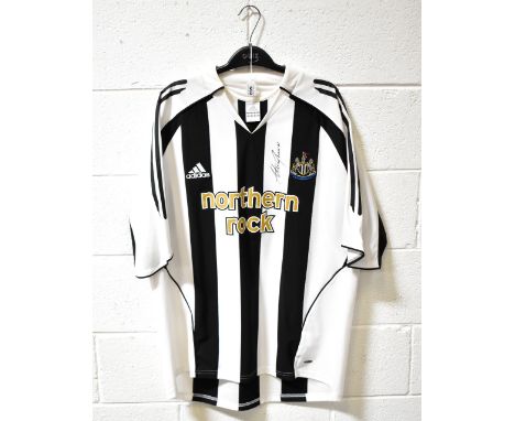 ALAN SHEARER; a c2005 Newcastle United Adidas football shirt, bearing the signature of Alan Shearer.We have not authenticated