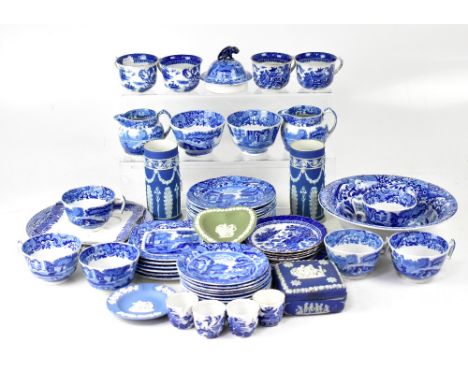 Various blue and white china to include Wedgwood jasperware, a pair of vases, covered dressing table box, Copeland Spode 'Ita