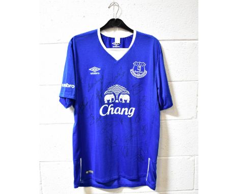 EVERTON FOOTBALL CLUB; a c2007/2008 Umbro football shirt, bearing several signatures.We have not authenticated these signatur