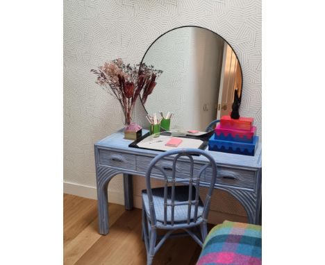 Metal Frame Round Wall Mirror 82cm Diameter (Apt 10)