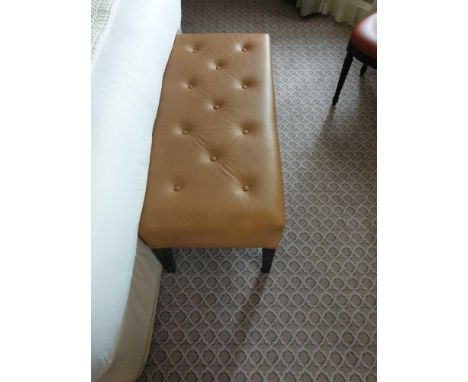 Tufted Leather Bench With Scrolled Apron 100 x 46 x 47cm