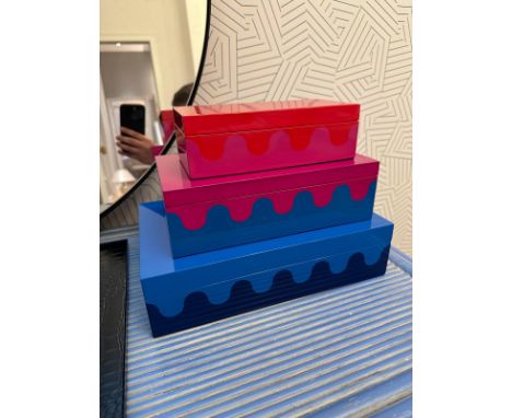 Jonathan Adler Acrylic Ripple Box Medium From New York designer Jonathan Adler, the Ripple Boxes feature generous cracked acr