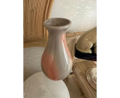 Vintage&nbsp; U Keramik West German Vase Stamped 227-18 18cm tall&nbsp; (Apt 10)