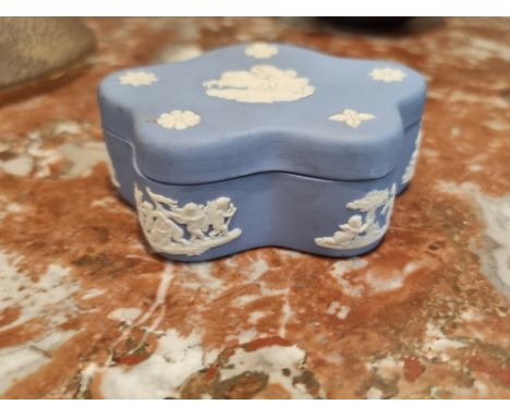 Vintage Wedgwood Blue Jasperware Trinket Ring Box With Cover Pentefoil Star Shape with Diana Chariot and Intricate Raised Win