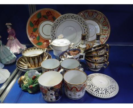 A SMALL COLLECTION OF 19TH CENTURY TEA CUPS AND SAUCERS, some Derby, including Imari designs