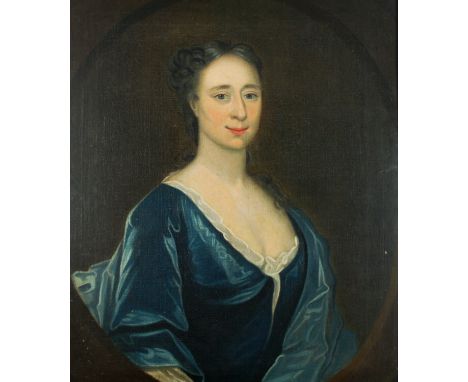 Follower of Sir Peter LELY (1618-1680)Portrait of a lady in blueOil on canvas lined18th century carved gilt frame75 x 62cmPro