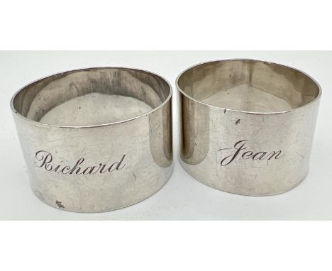 A pair of R F Mosley &amp; Co vintage silver napkin rings, fully hallmarked for Sheffield, 1942. Engraved 'Jean' and 'Richard