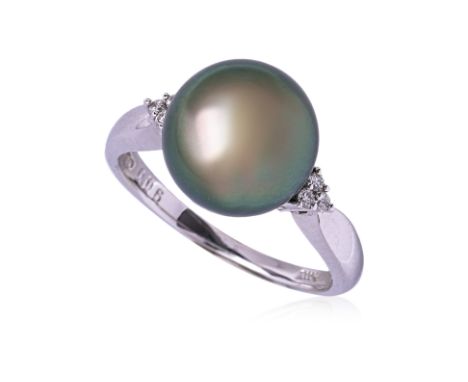 A CULTURED TAHITIAN PEARL AND DIAMOND RING Featuring a round cultured Tahitian pearl measuring approximately 10.2mm, mounted 