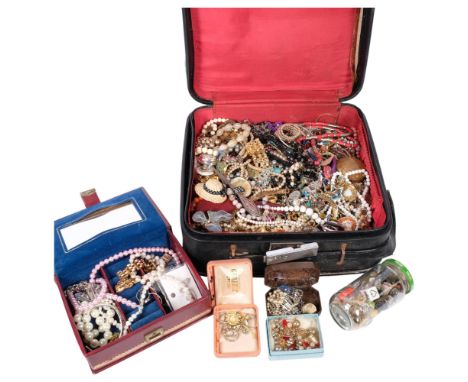A large quantity of Vintage and other costume jewellery 