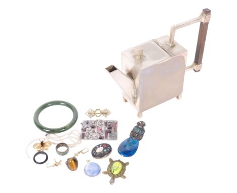 A group of mixed costume jewellery, including a lapis lazuli and abalone shell set pendant, jade bangle, brooches, etc, and a