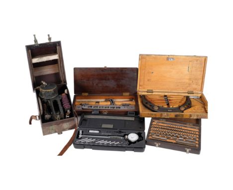 A group of various engineering tools, including a Mitutoyo pressure gauge, a cased set of Micronaid slip gauges, 2 other case