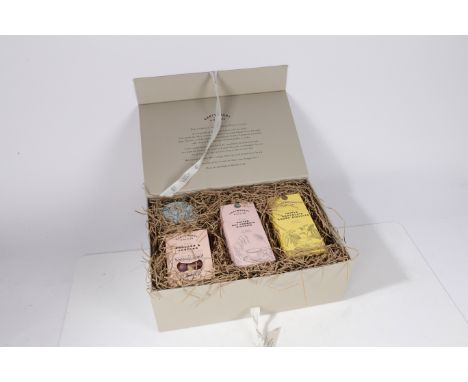 A Cartwright &amp; Butler hamper&nbsp;


We would like to thank Miller Insurance for this lot&nbsp;
