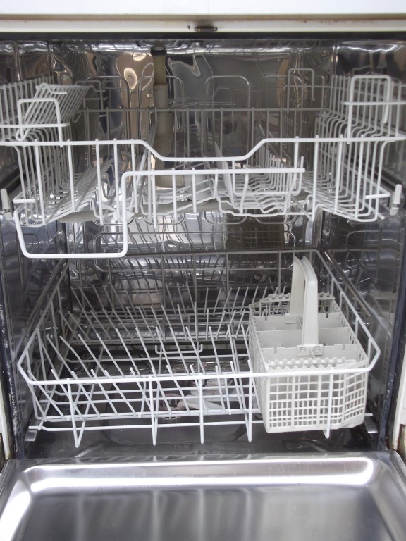 1 x Miele HG01 Dishwasher Preowned In Working Condition CL007