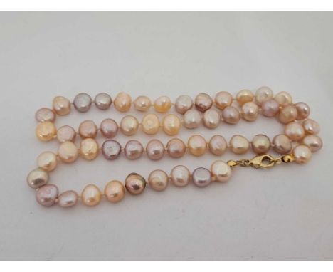 PEARL NECKLACE WITH YELLOW METAL CLASP