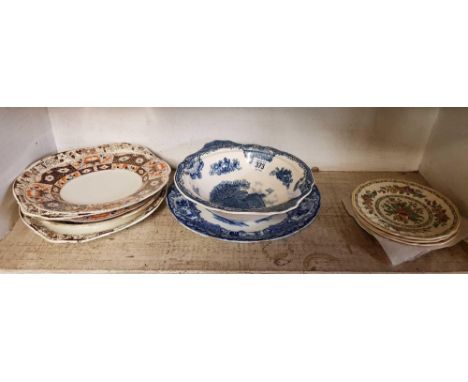 SHELF OF CHINA PLATES & A BOWL