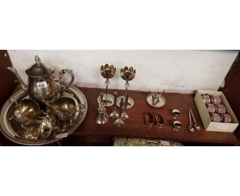 SHELF OF PLATEDWARE INCL; COFFEE SET, NAPKIN RINGS, DONKEY RING HOLDER ETC