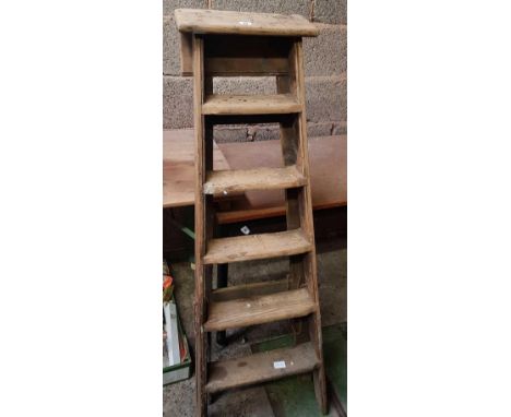 VINTAGE WOODEN STEP LADDER FOR DISPLAY PURPOSES ONLY