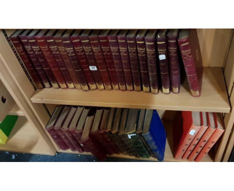 SHELF OF LEATHER BOUND VOLUMES OF 'THE TIMES' HISTORY OF THE WAR' & A SHELF OF VOLUMES OF 'THE HARMSWORTH' ENCYCLOPEDIA ETC