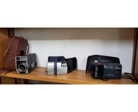 VINTAGE KODAK 8 MOVIE CAMERA, A MINOLTA VECTIS 200 CAMERA & AN OLYMPUS TRIP MD ALL WITH CASES