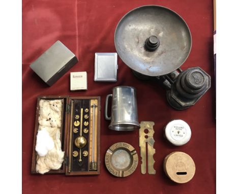 Box of interesting metalware including: A vintage set of weighing scales with weights up to 2lbs (nice cast iron set of scale