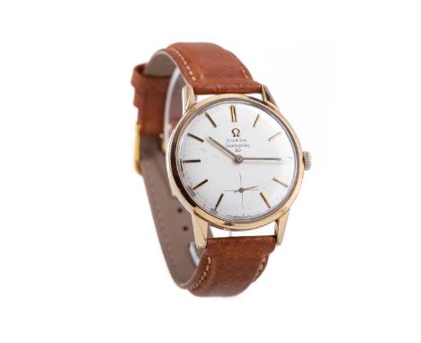 GENTLEMAN'S OMEGA SEAMASTER 30 GOLD PLATED MANUAL WIND WRIST WATCH,the round white dial with applied baton hour markers, subs