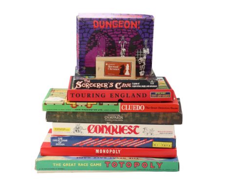A quantity of board games including Totopoly, Monopoly, Conquest, Touring England, Cludo, Campaign, Chess etc
