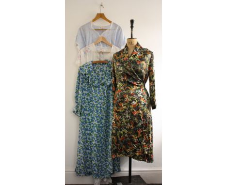 MIxed lot of vintage night wear, including a 1940s dragon print, satin, wrap around dressing gown, two 'COSY' nightgowns and 