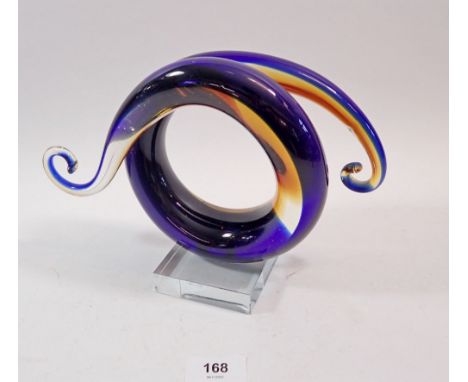 A Murano Studio glass blue curled sculpture, 18cm tall 