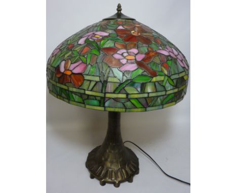 Tiffany design table lamp H71cm  (This item is PAT tested - 5 day warranty from date of sale)
 Condition Report Click here fo