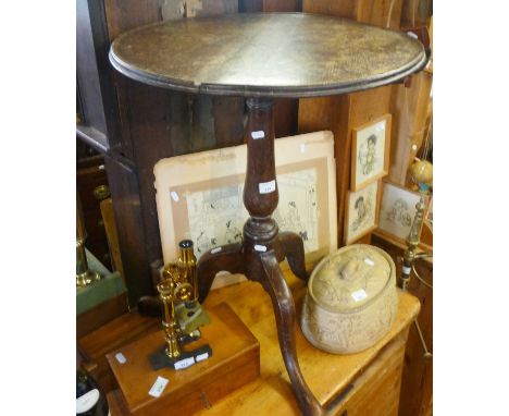 Georgian mahogany snap top table with tripod feet