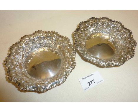 Pair of silver sweetmeat dishes hallmarked for Sheffield 1894, maker the Fenton Brothers, approx silver weight 105g