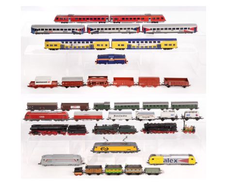 Piko Model Train HO Scale Assortment  (37) incomplete sets including a #50102 Class 01.5 4-6-2 Reko German DR, a #50021 Class