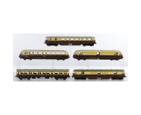 Tower Model Train O Scale Assortment  (5) items including a #34, a #26, a #196; together with (2) unmarked passenger cars  Pr