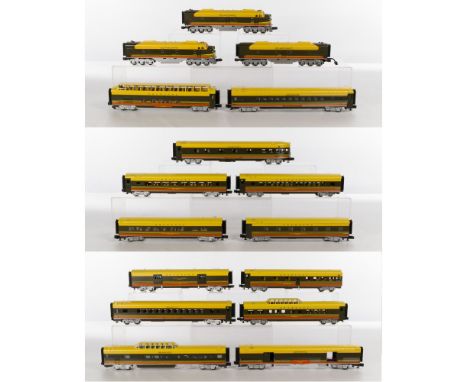 MTH Model Train O Scale Seaboard Assortment  (16) items including a #3054 locomotive, a #3056 locomotive, a #3106 tender, (2)