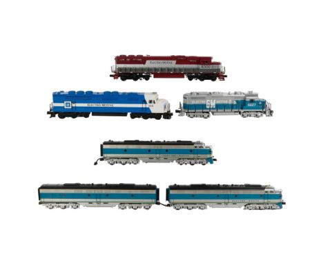 MTH Model Train O Scale Electro-Motive Locomotive Assortment  (5) items including a #268, a #950 with train car, a #952, a #5