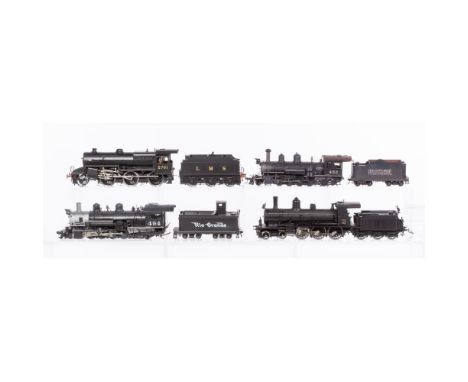 Model Train O / HO Scale Locomotive and Tender Assortment  (4) items, (2) O scale including a 4-6-0 locomotive #202 with tend