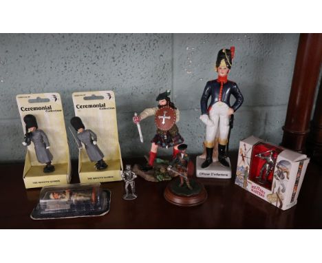 Quantity of military model figures 