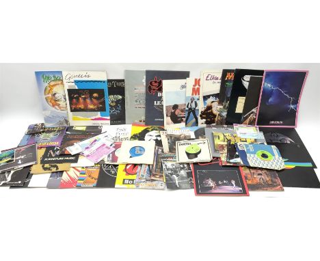 Small collection of 33 and 45 RPM vinyl records, to include Fleetwood Mac, Kate Bush, Jethro Tull, The Doors, The Who, etc., 
