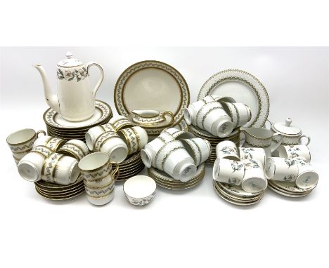 Noritake Kartina pattern tea wares, comprising eight tea cups, eight saucers, eight side plates, one cake plate, twin handled