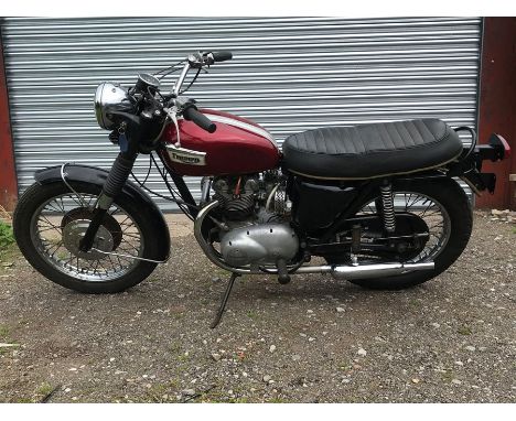 A 1972 Triumph Daytona T100R, registration number tba, frame number *****, engine T100RGG5831, red. This recently imported Da