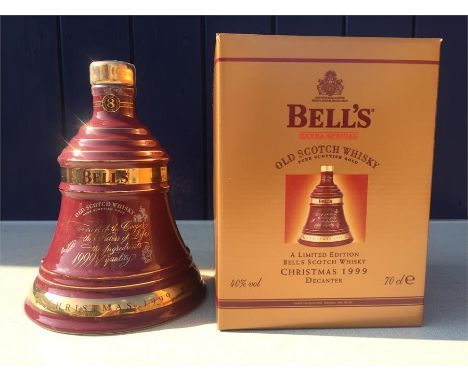 Bells Whisky Extra Special 1999 Christmas Decanter - Sealed - 70cl