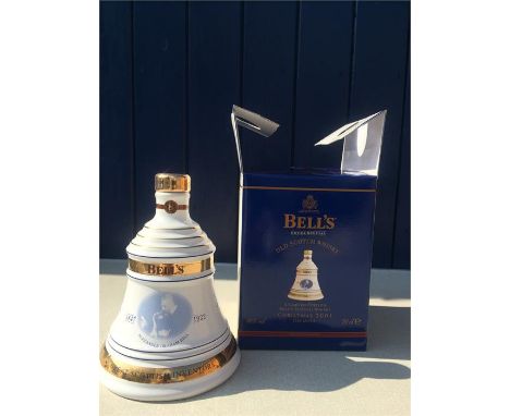 Bells Whisky Limited Edition Christmas 2001 Decanter - Sealed - 70cl
