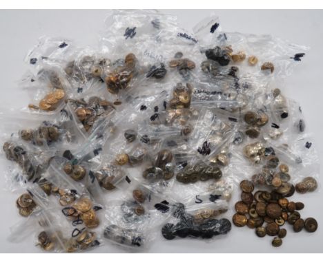 Quantity of Military Buttons including KC RAF ... QC RAF ... KC RN ... Vic crown RSNC ... Merchant Navy ... Composite Green H