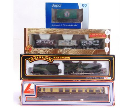 [OO GAUGE]. A MISCELLANEOUS COLLECTION  comprising a Mainline No.937100, G.W.R. manor Class 4-6-0 tender locomotive 'Cookham 