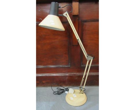 Vintage angle poise table lamp.(B.P. 21% + VAT) 