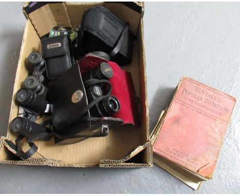 Box of various binoculars, cased Perl 8x40 field binoculars, Kenko binoculars, vintage binoculars, Olympus zoom, Samsung digi