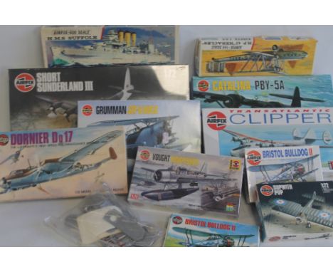 A COLLECTION OF BOXED UNMADE AIRFIX 1:72 AND 1:144 SCALES AEROPLANE CONSTRUCTION KITS to include Short Sunderland III, Transa