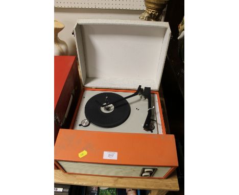 A VINTAGE FIDELITY RECORD PLAYER