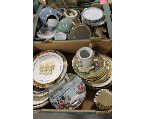 A TRAY OF DENBY PLUS A TRAY OF COLLECTORS PLATES TO INC ROYAL WORCESTER ETC